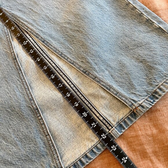 Abercrombie & Fitch - Denim Skirt. Size 26 / 2 - Picture 14 of 15